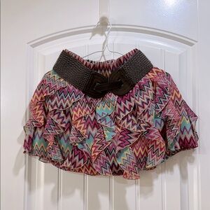 Colorful Zigzag Patterned Belted Skirt